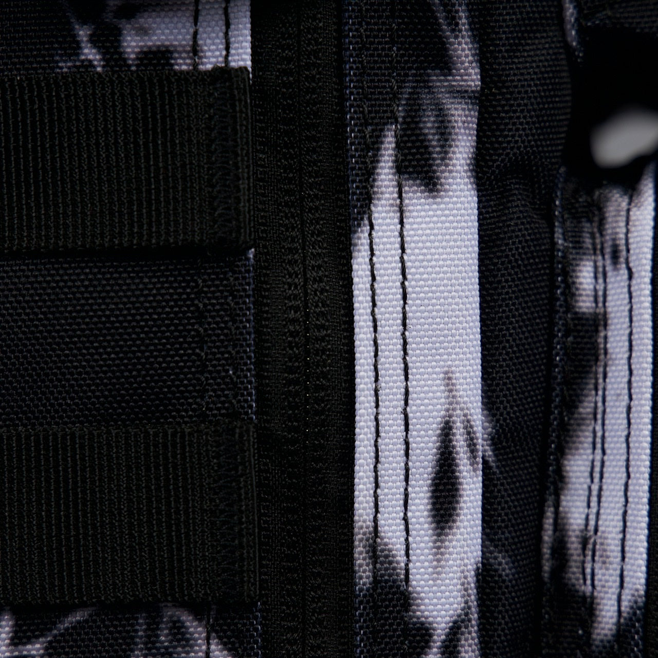 9L Backpack Mini Black Lightning