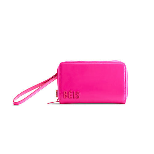The Travel Wallet in Barbieƒ?› Pink