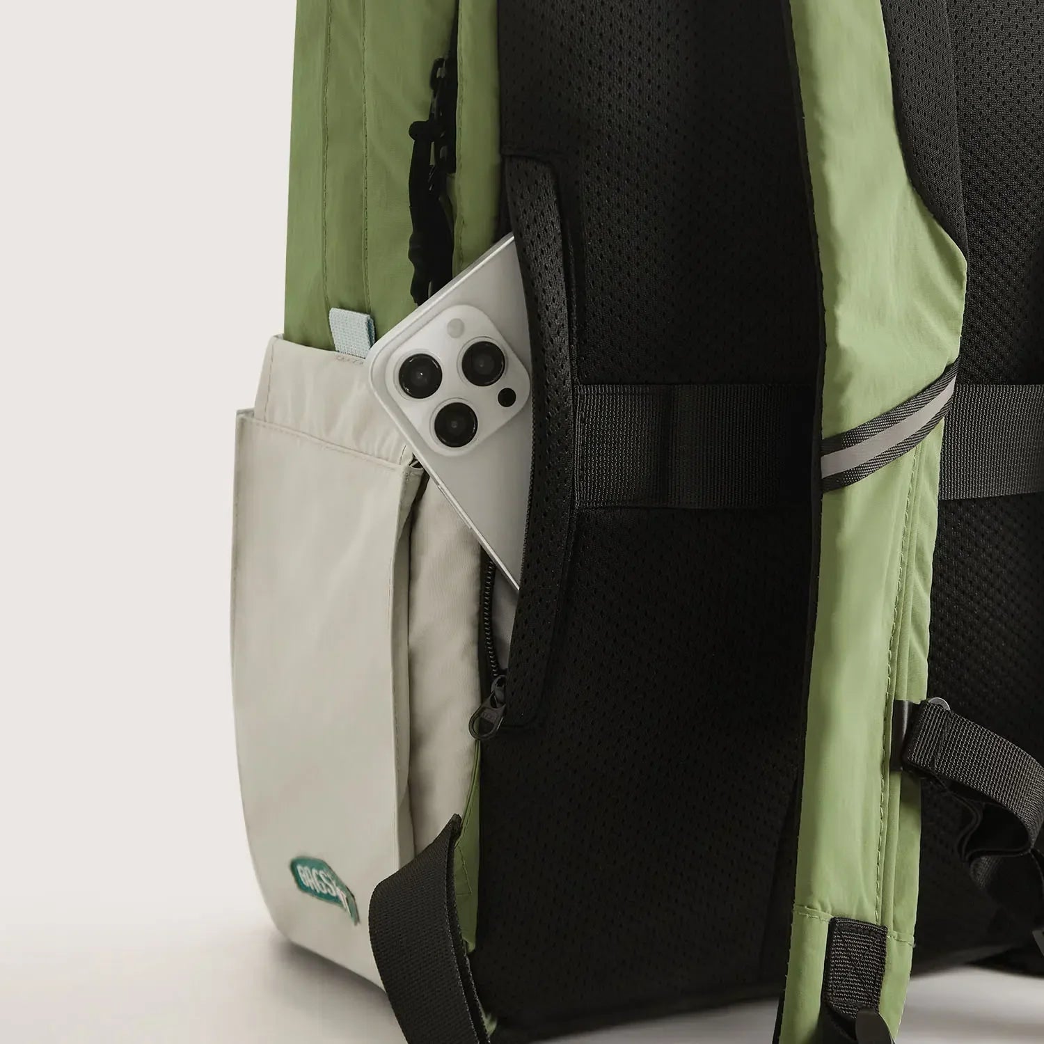 Paz 28L Backpack